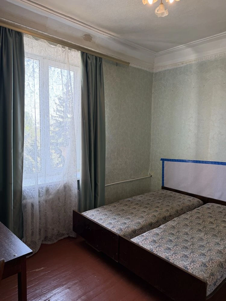 Продаж 2-кімнатної квартири, вул. Вадима Гурова, 11