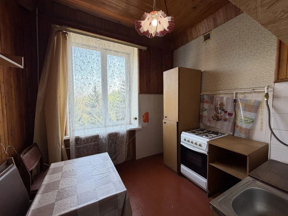 Продаж 2-кімнатної квартири, вул. Вадима Гурова, 11