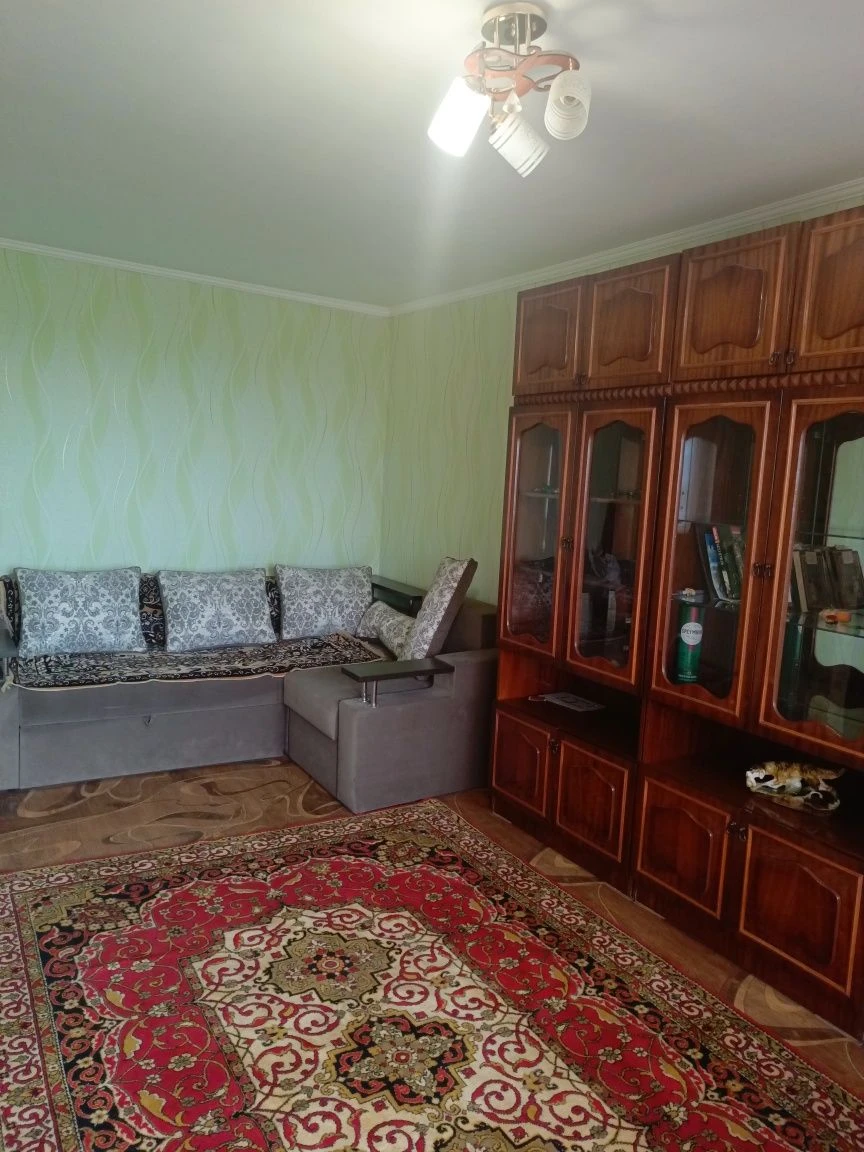 Продаётся 3 х ком Днепр Шоссе дом 54
