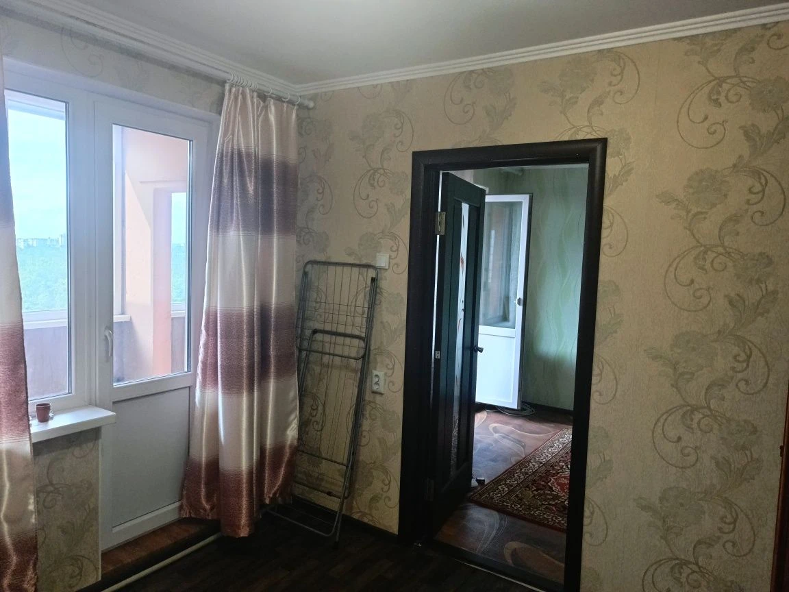 Продаётся 3 х ком Днепр Шоссе дом 54