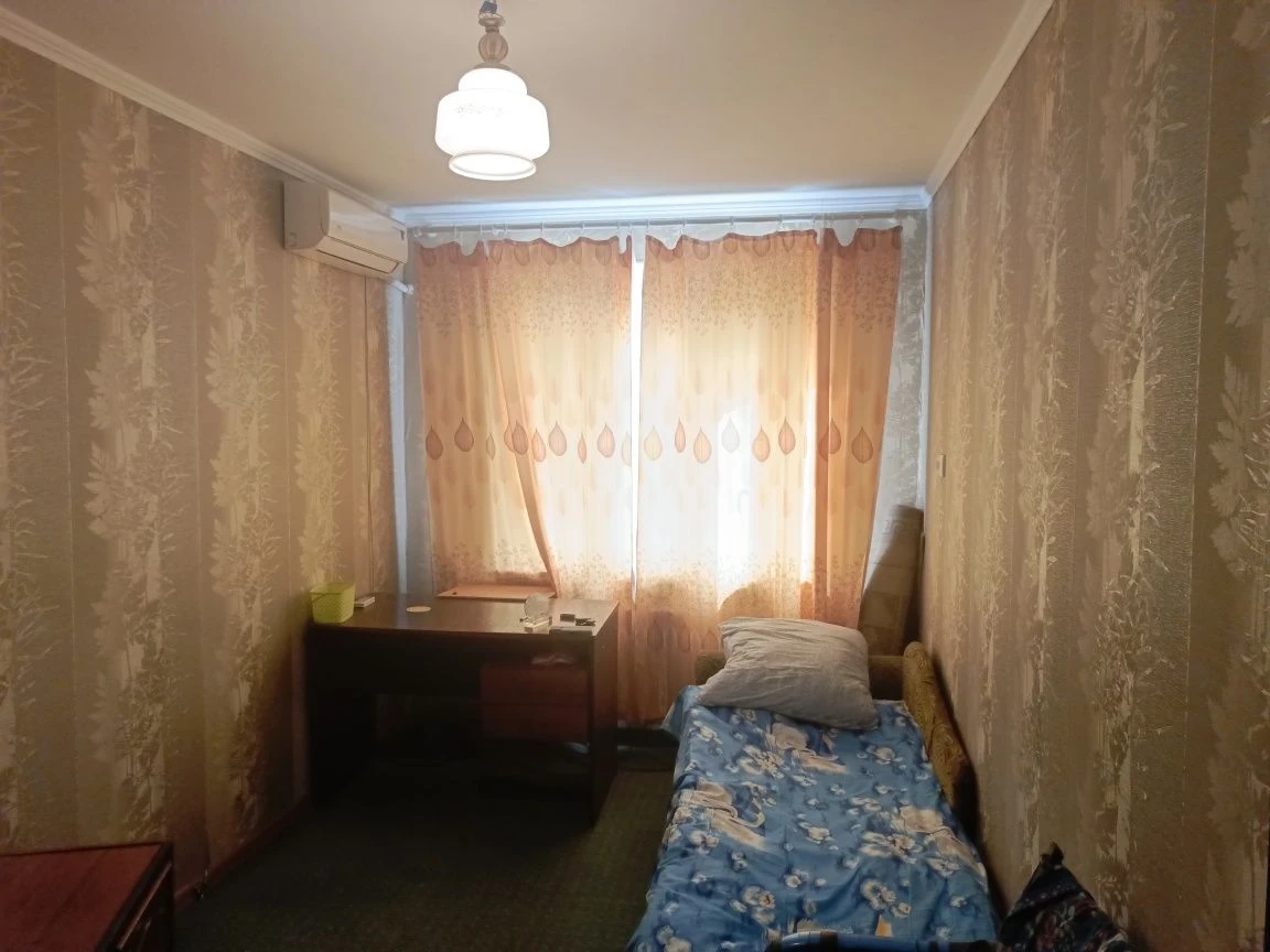 Продаётся 3 х ком Днепр Шоссе дом 54