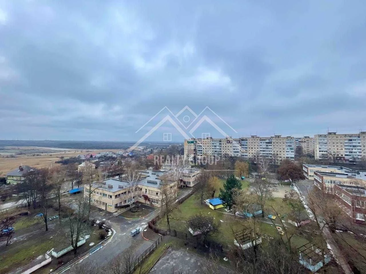 Продаж чудового 2-кімнатного житла на вул. Чарівна (колишня Косигіна)