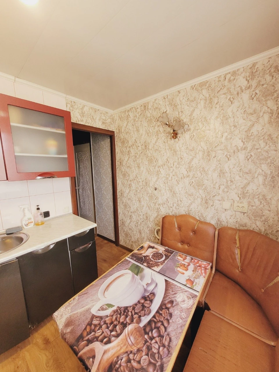 1-но комн. квартира, Даманский, в центре, "чешка", не углова