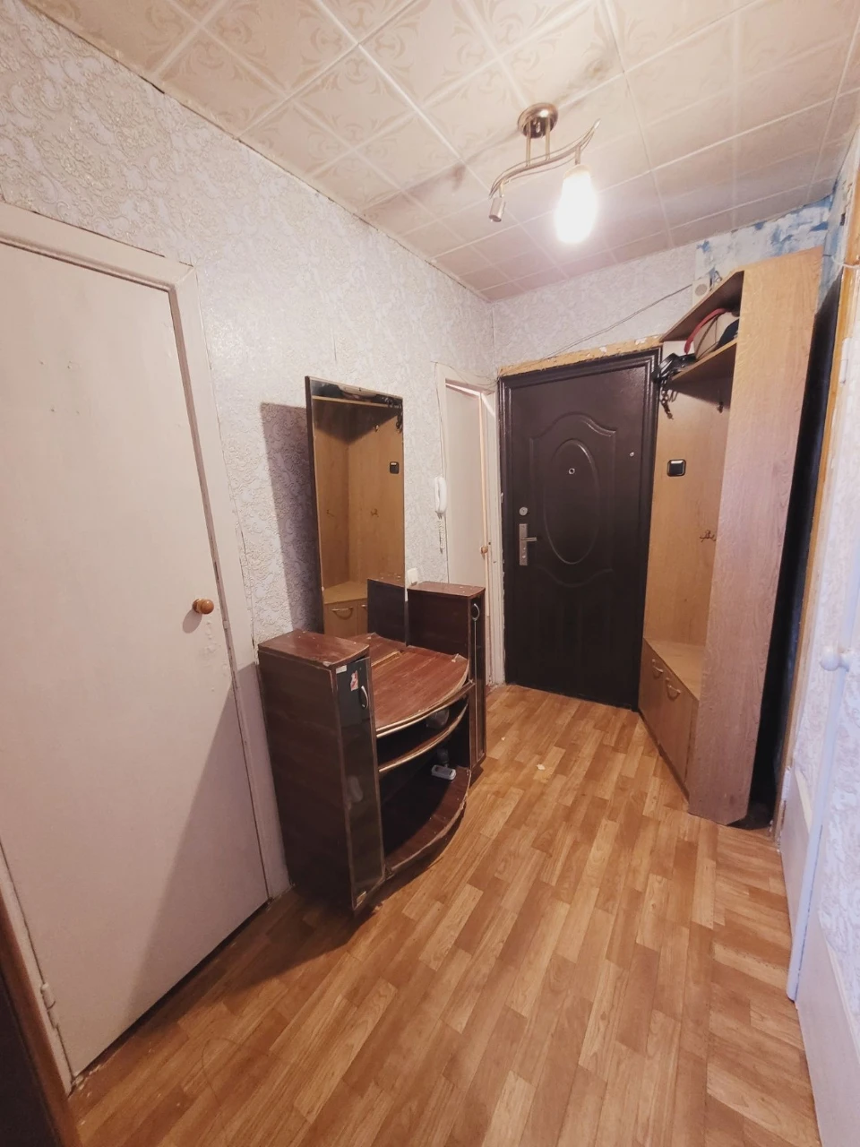 1-но комн. квартира, Даманский, в центре, "чешка", не углова