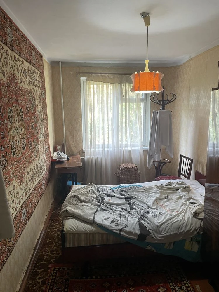 For sale: 3-room apartment in the 173rd quarter, Eduard Fuchs Street