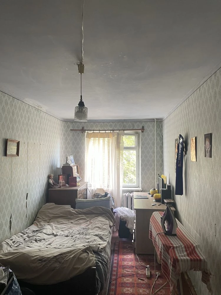 For sale: 3-room apartment in the 173rd quarter, Eduard Fuchs Street