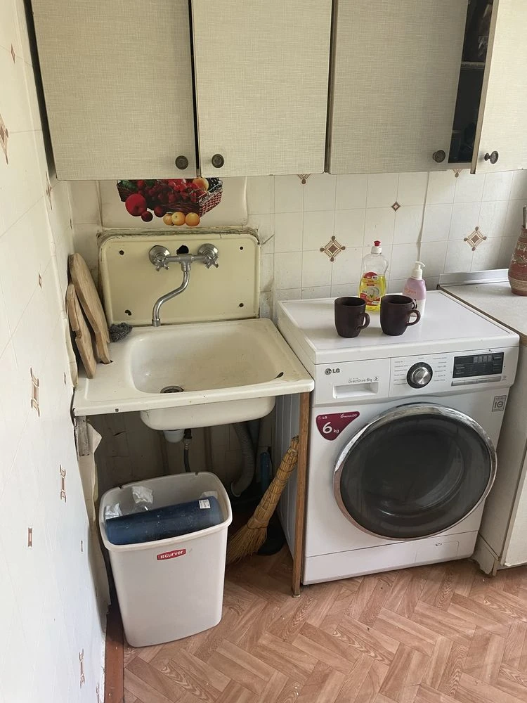 For sale: 3-room apartment in the 173rd quarter, Eduard Fuchs Street