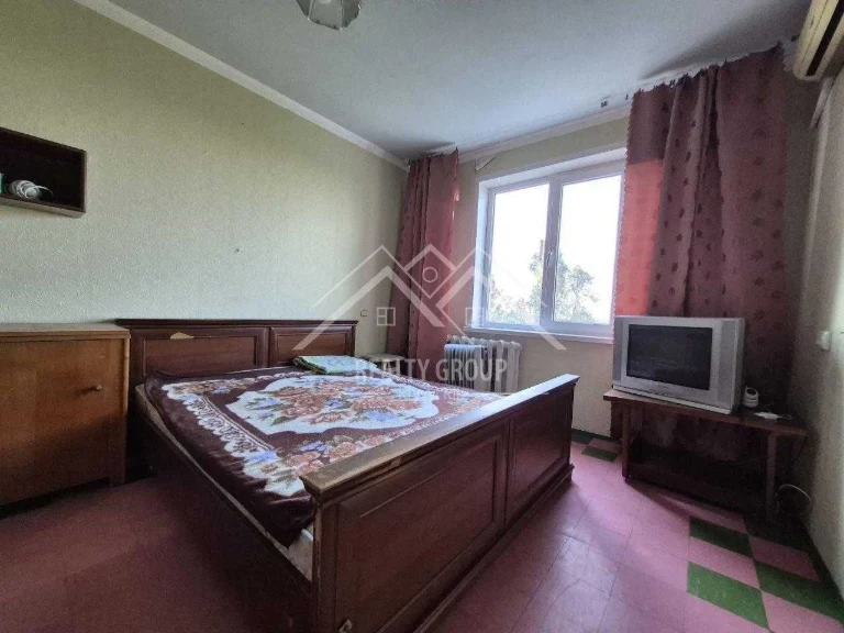 Продаж 3-кімнатній квартири в мікрорайоні 5й Зарічний