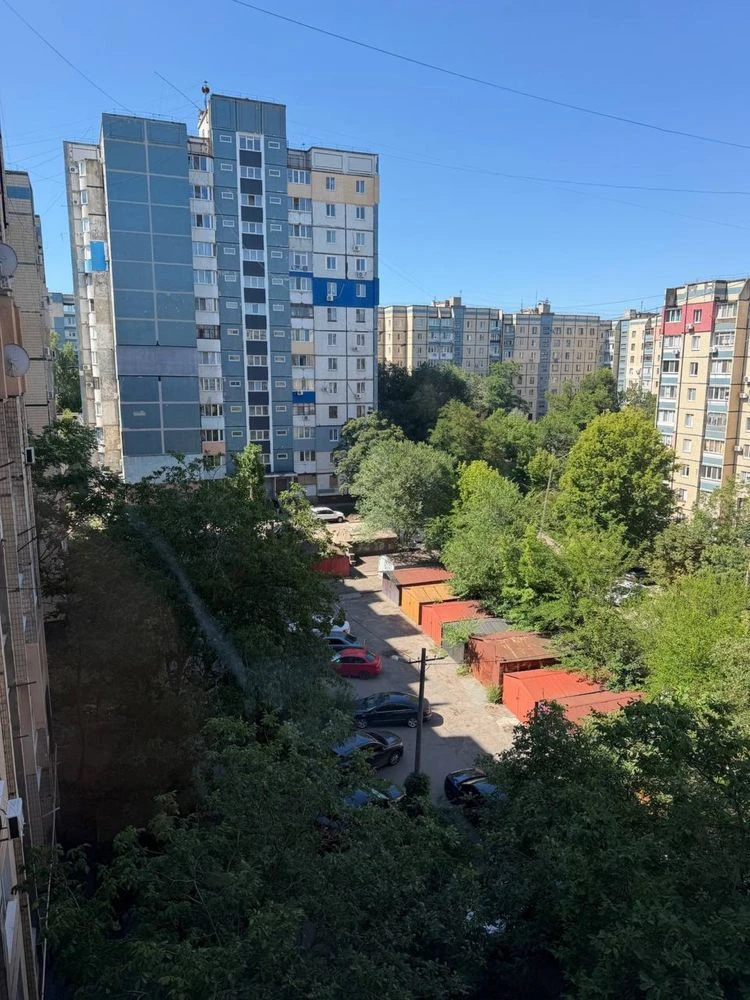 Продаж 4-кімнатного апартаменту | мікрорайон 5-й Зарічний, 83