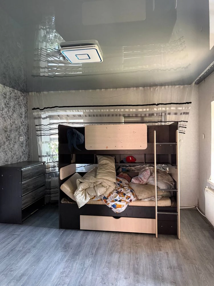 Sale of a 4-room house, Vodospadna (Tuvan), 18, Kryvyi Rih