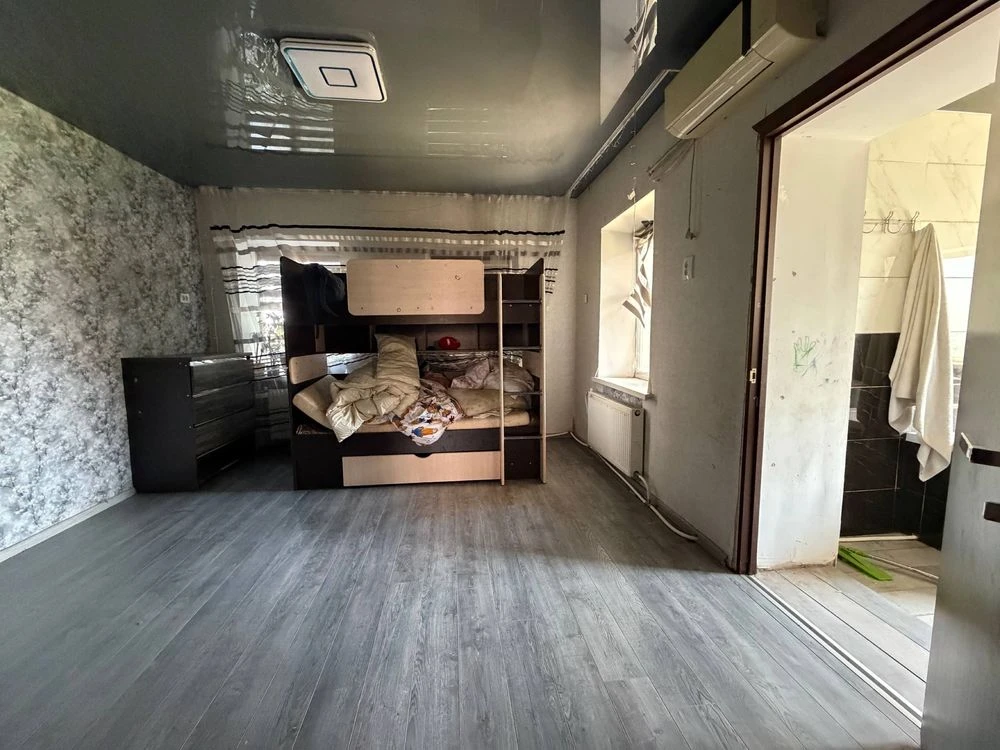 Sale of a 4-room house, Vodospadna (Tuvan), 18, Kryvyi Rih