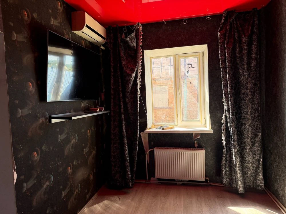 Sale of a 4-room house, Vodospadna (Tuvan), 18, Kryvyi Rih