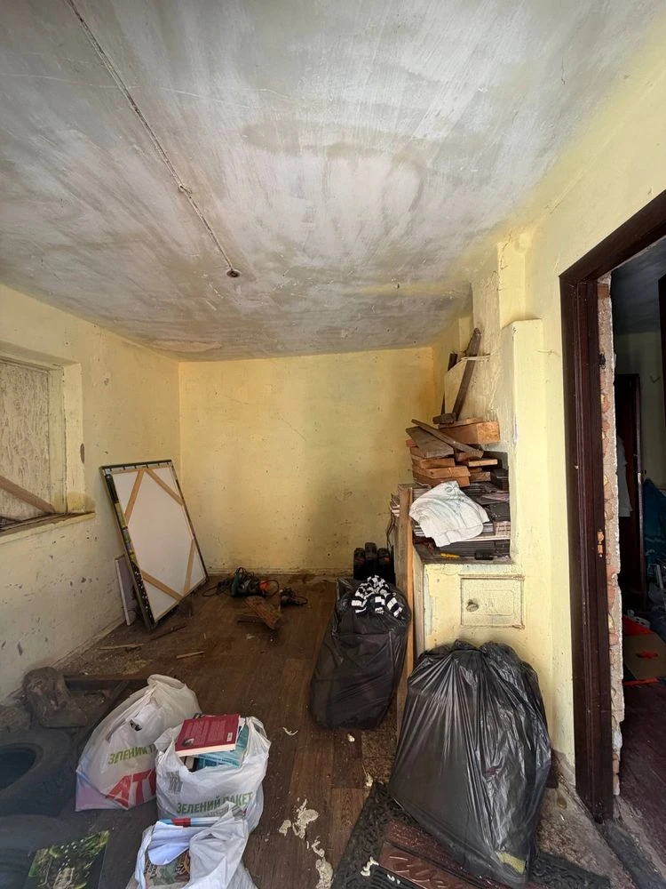 Sale of a 4-room house, Vodospadna (Tuvan), 18, Kryvyi Rih