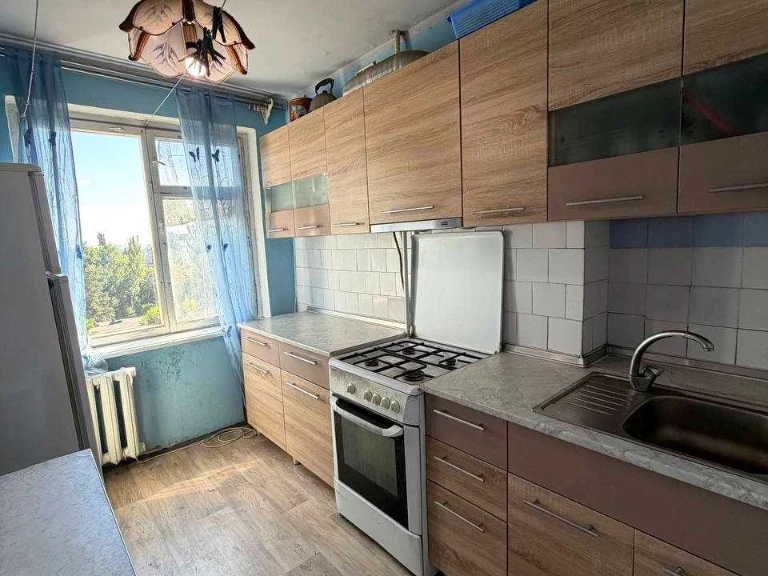 Apartment. Kryvyi Rih, Yaroslava Mudroho Street