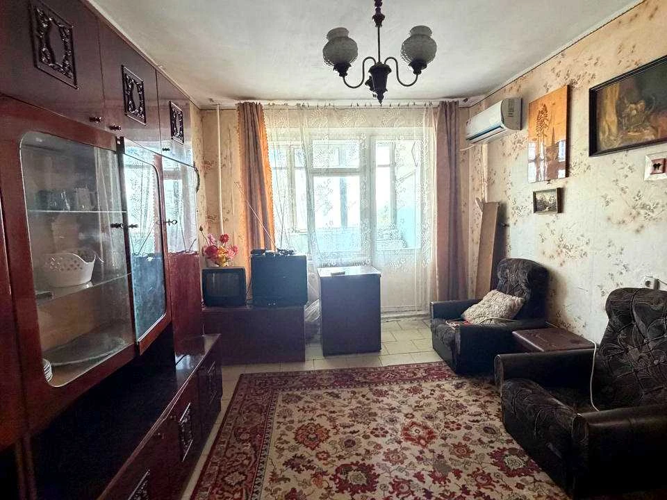 Квартира. Кривий Ріг, вулиця Ярослава Мудрого, 98-й квартал
