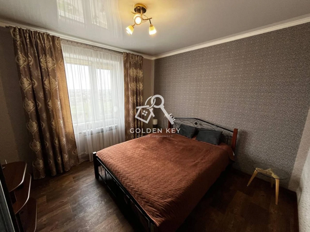 Продаж 2-кімнатної квартири з чудовим видом