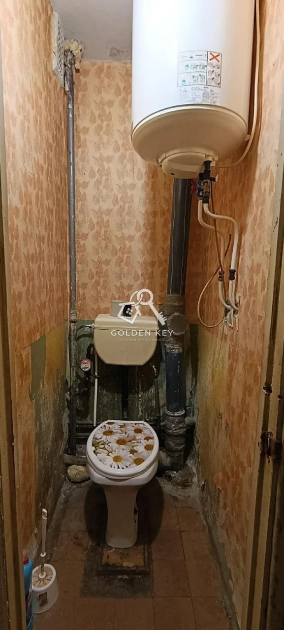 Sale of a 1-bedroom apartment with separate heating in Vechirny