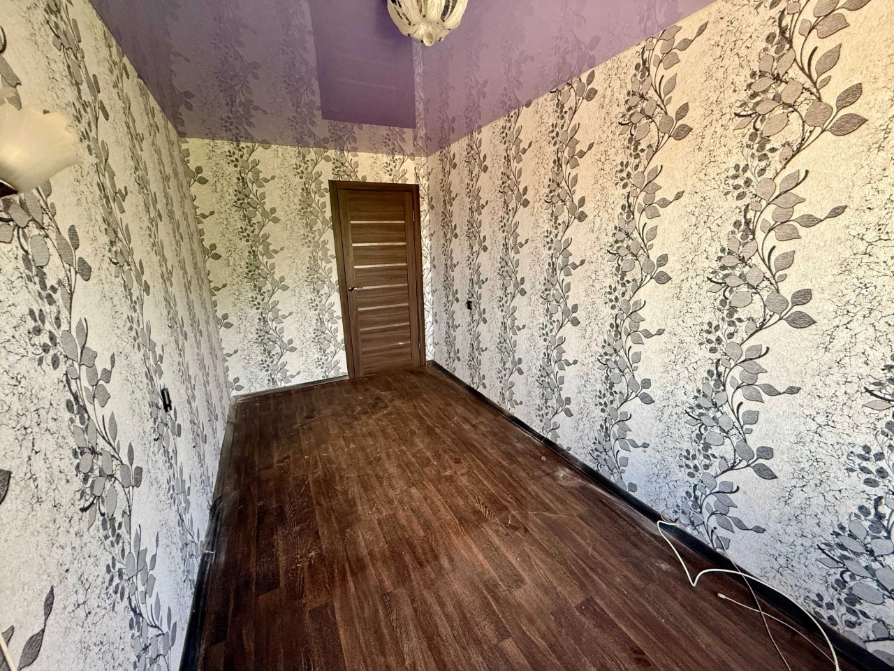 Продається 3-кімнатна квартира, Ватутіна 52 (Свитанок; 129 кв. м.; 20 кв. м.)
