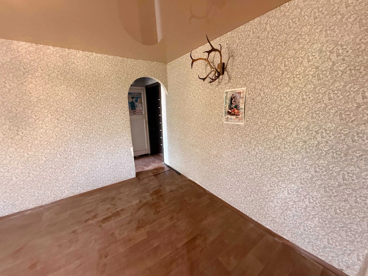 Продається 3-кімнатна квартира, Ватутіна 52 (Свитанок; 129 кв. м.; 20 кв. м.)