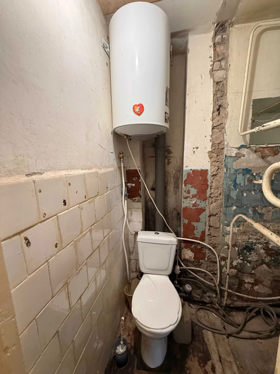 Продається 3-кімнатна квартира, Ватутіна 52 (Свитанок; 129 кв. м.; 20 кв. м.)