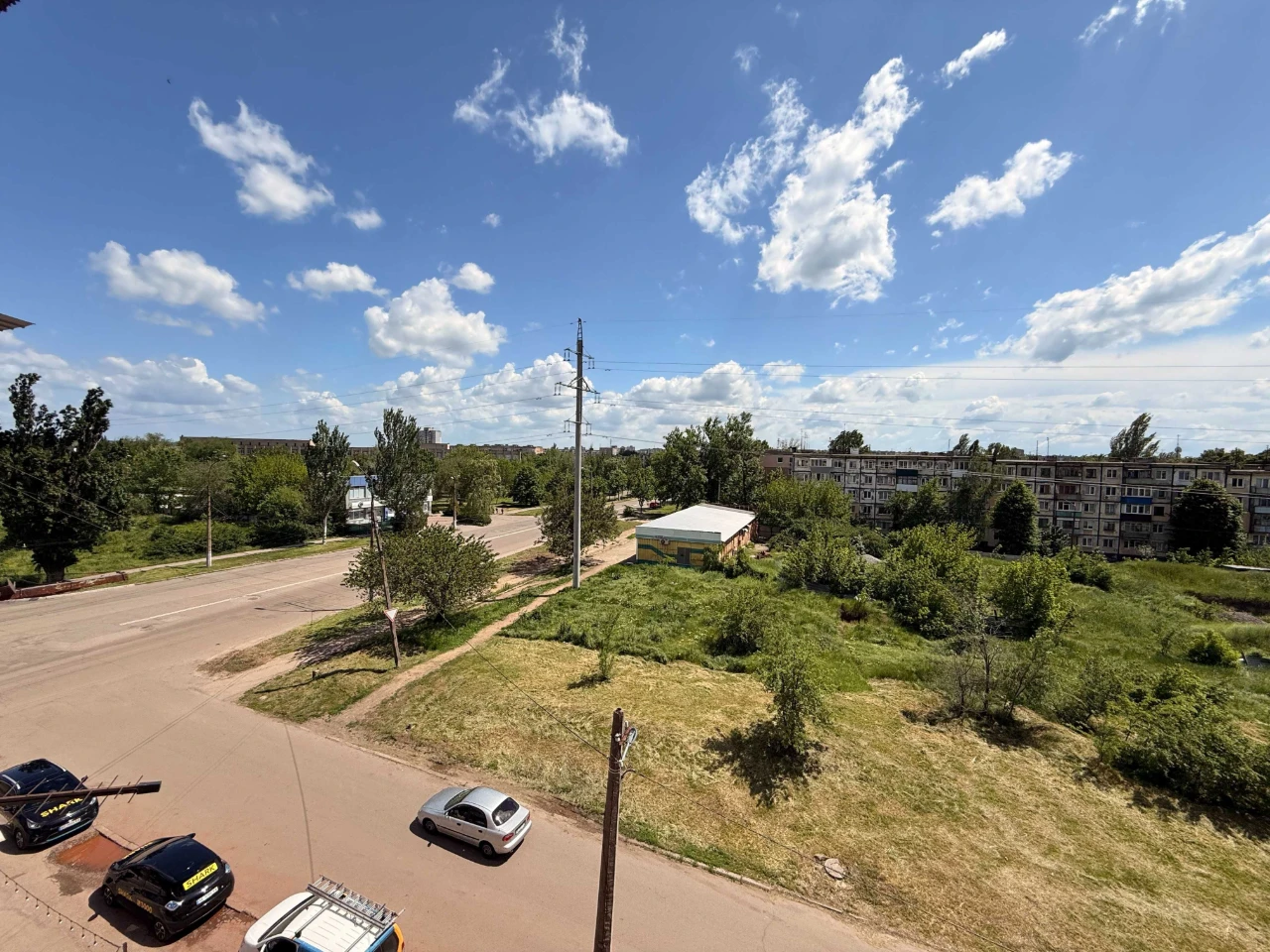 Продається 3-кімнатна квартира, Ватутіна 52 (Свитанок; 129 кв. м.; 20 кв. м.)