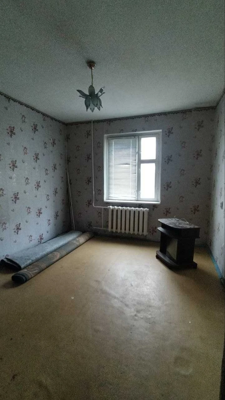 Продається 2 кімнатна квартира на Карачунах (Миколаївське шосе)