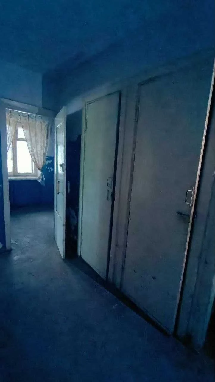 Продається 2-кімнатна квартира на Дніпровському шосе