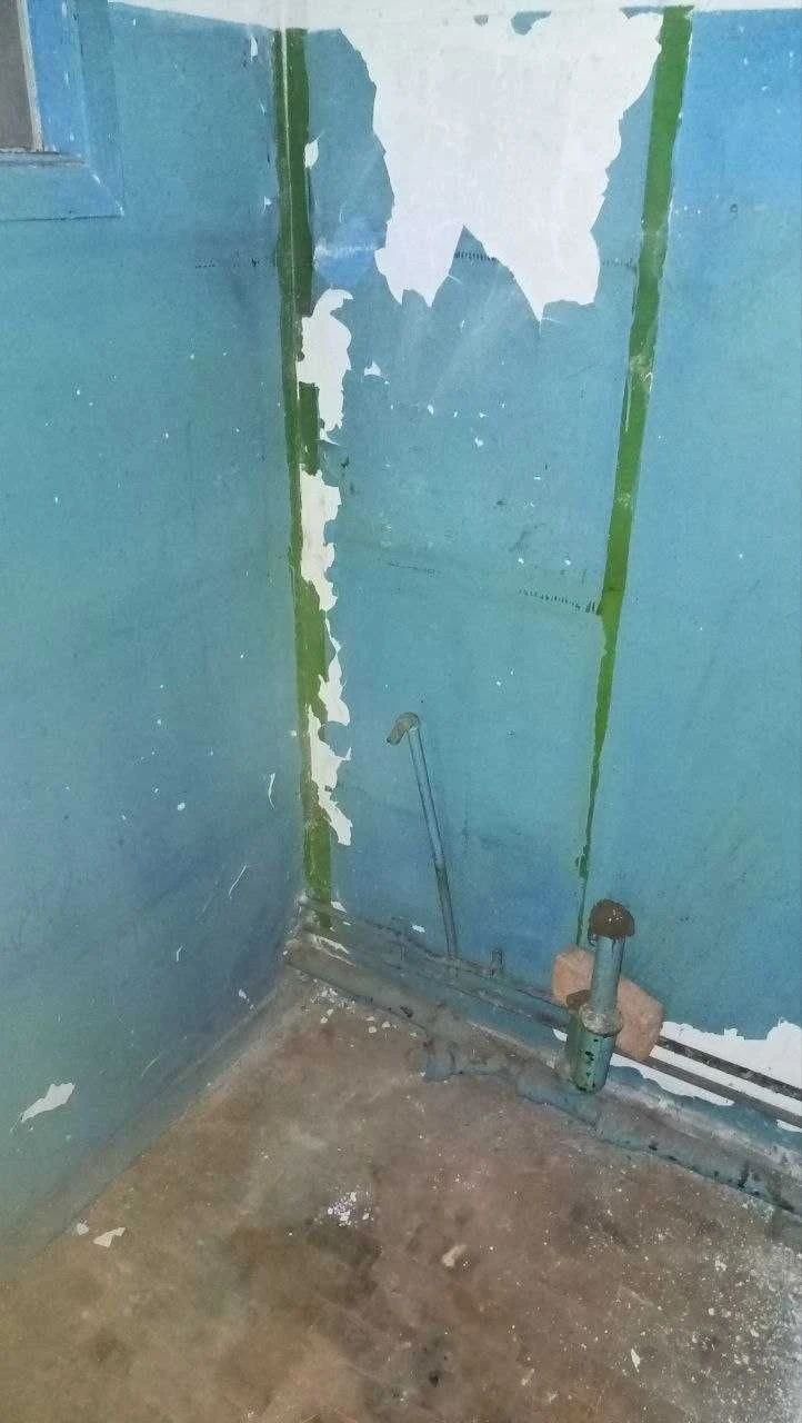 Продається 2-кімнатна квартира на Дніпровському шосе