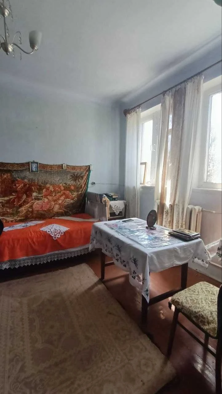 Продається 3-кімнатна квартира в ЦГОК