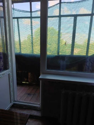 Продаж 3-кімнатній квартири на вул. Черкасова - можливо на складі