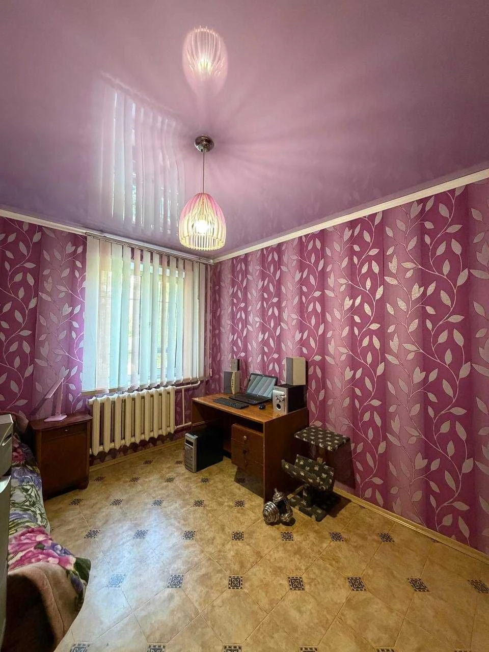 Продаж 3-кімн. квартири, 2 поверх. Вечірній 10