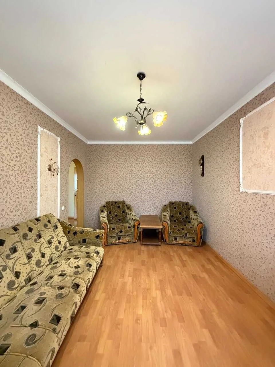 Продається простора житлова квартира. Січеславська 41.