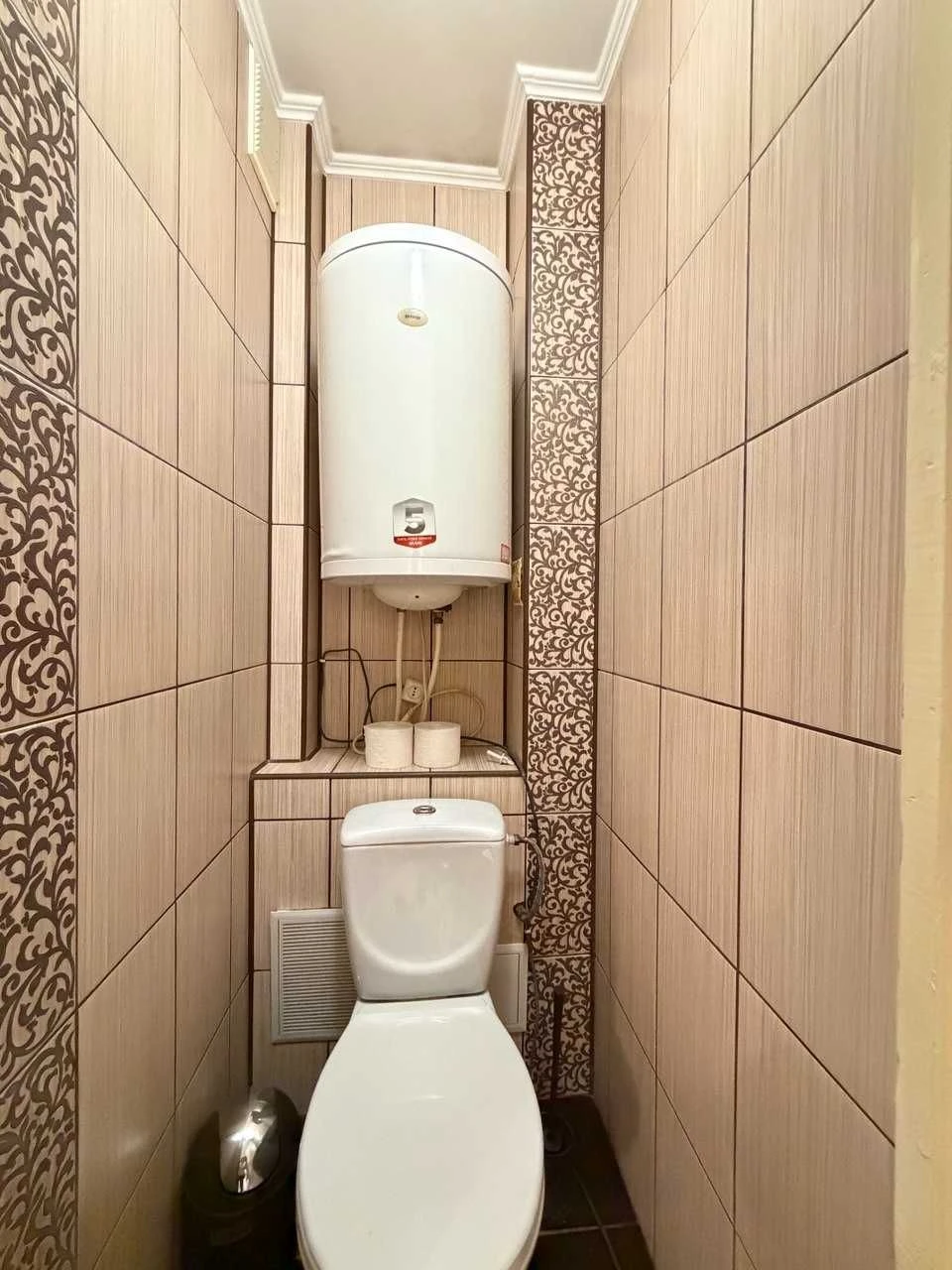 Продається простора житлова квартира. Січеславська 41.