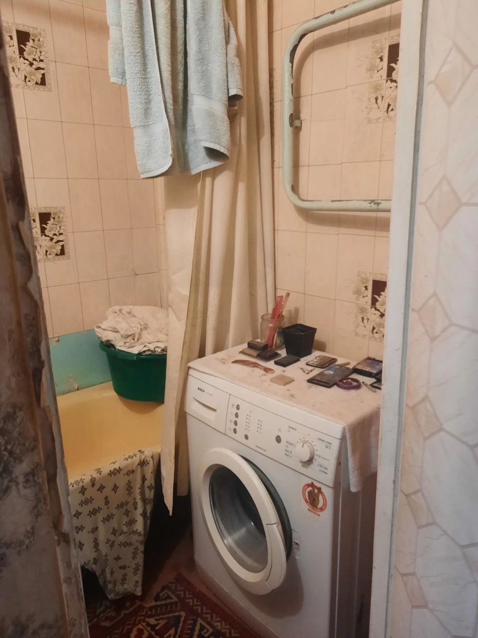 Продається 2-кімнатна квартира на Даманському