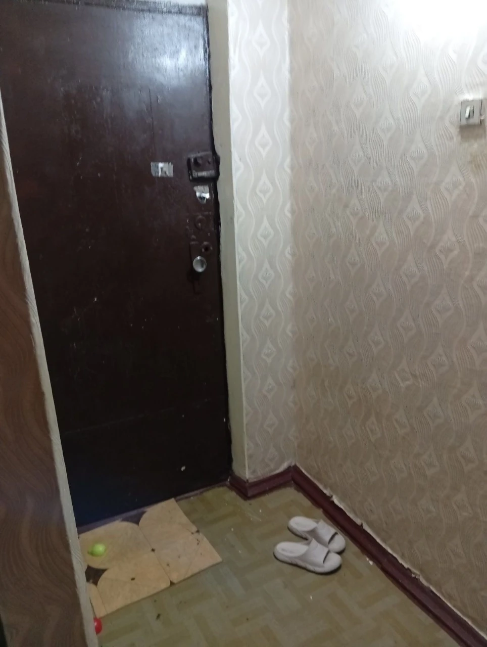 Продається 2-кімнатна квартира на Даманському