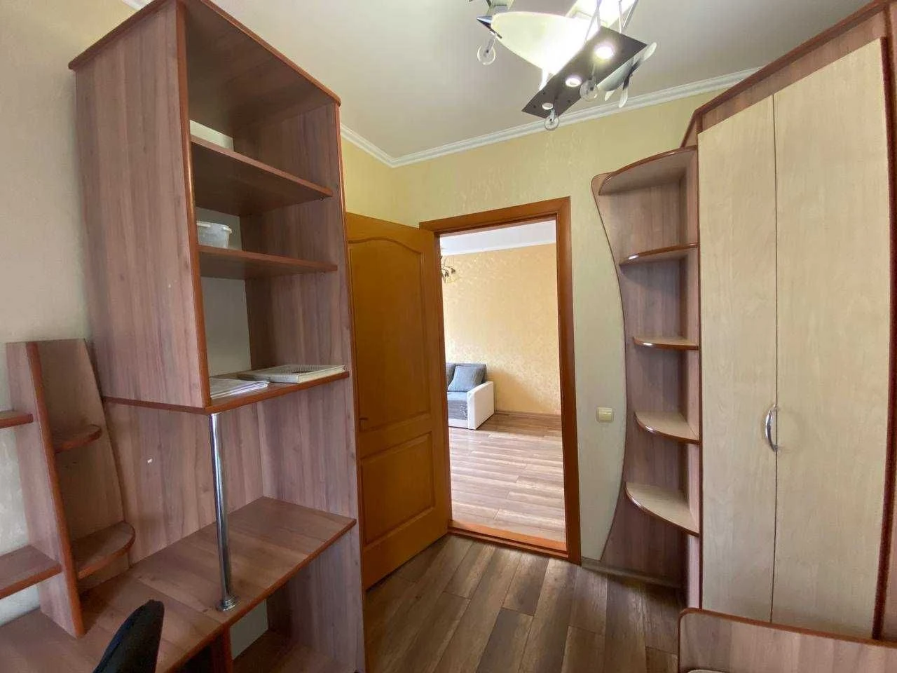 Selling 4-room apartment on Свято-Николаевская Street. Panorama