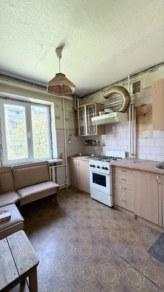 Продам 2-комнатную квартиру, 44 квартал, ул. Калантая
