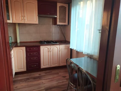 Продам 3-комнатную квартиру, 173-й квартал