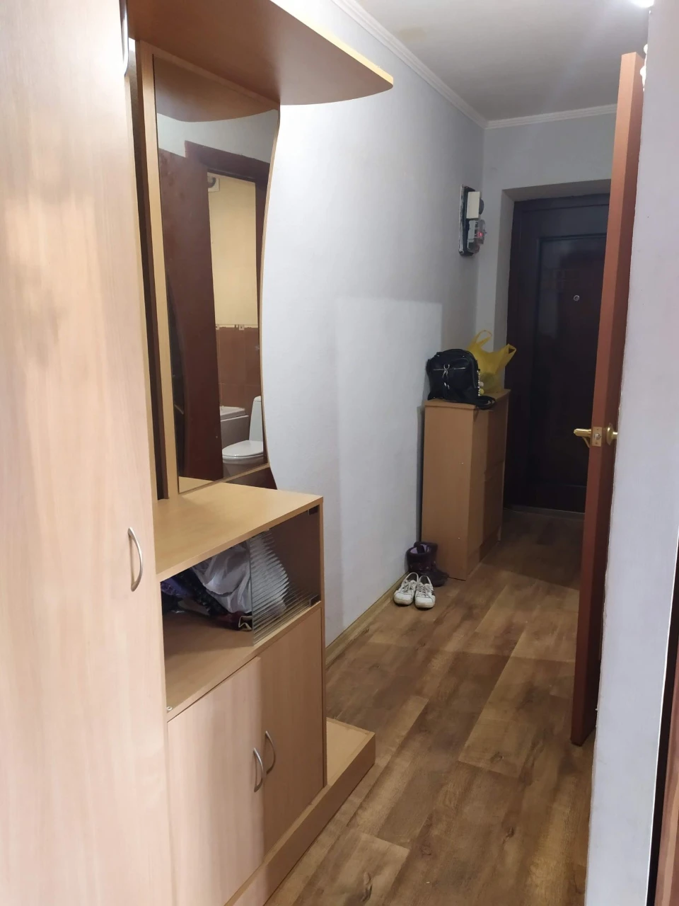 Продам 3-комнатную квартиру, 173-й квартал