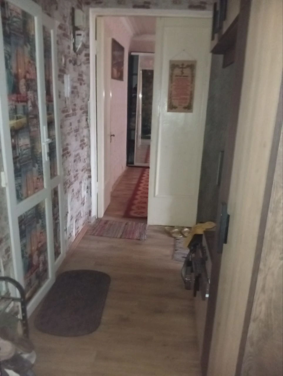 Продаётся двух комнатная квартира Саксаганский район шахта р