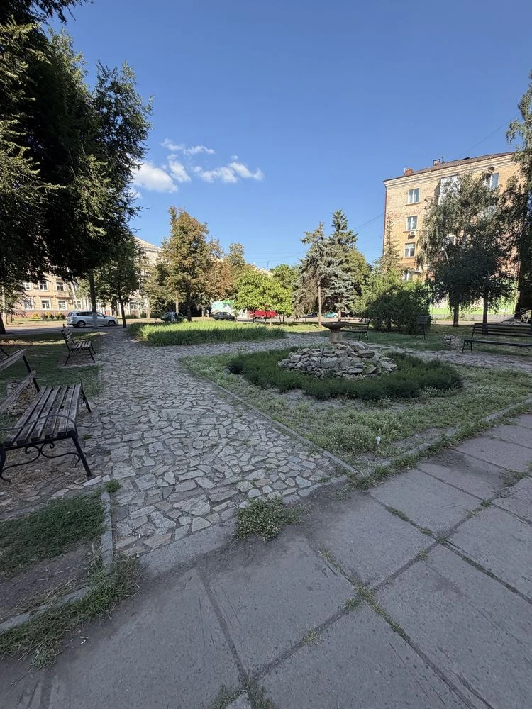 Продается 3-комнатная квартира в Центрально-городском районе