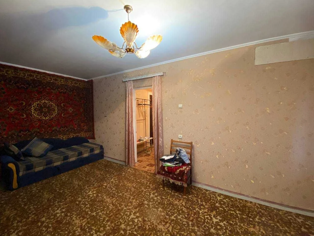 Трехкомнатная квартира рядом с парком, ул. Свято-Николаевска