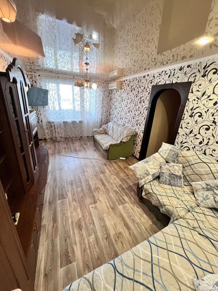Продажа 3-комнатной квартиры, ул. Чарівна, 8/9 этаж
