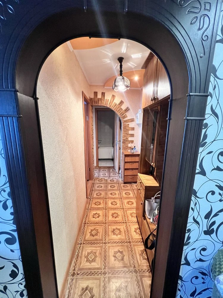 Продажа 3-комнатной квартиры, ул. Чарівна, 8/9 этаж