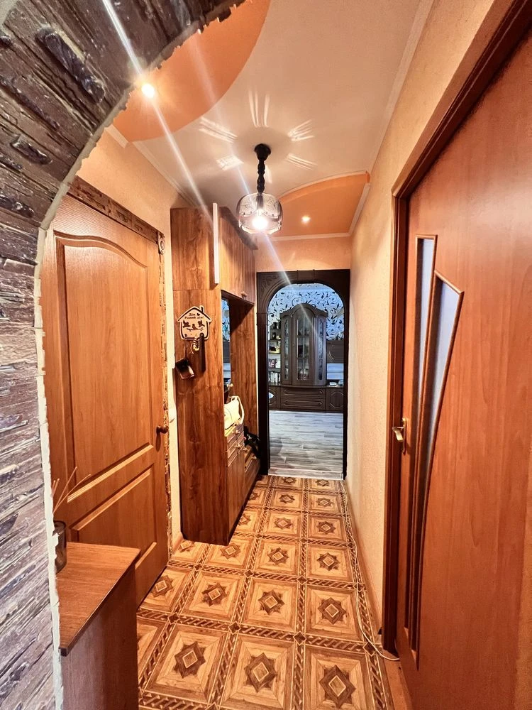 Продажа 3-комнатной квартиры, ул. Чарівна, 8/9 этаж