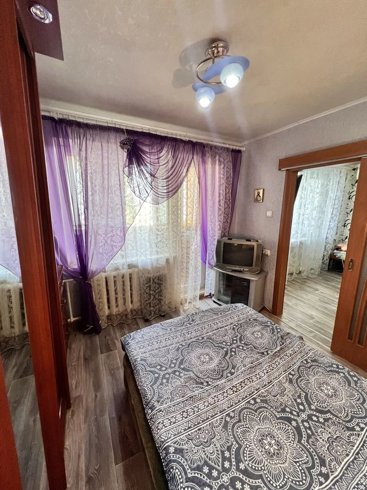 Продажа 3-комнатной квартиры, ул. Чарівна, 8/9 этаж