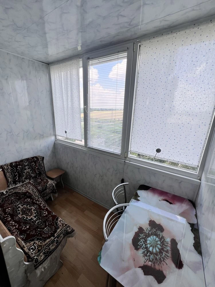 Продажа 3-комнатной квартиры, ул. Чарівна, 8/9 этаж