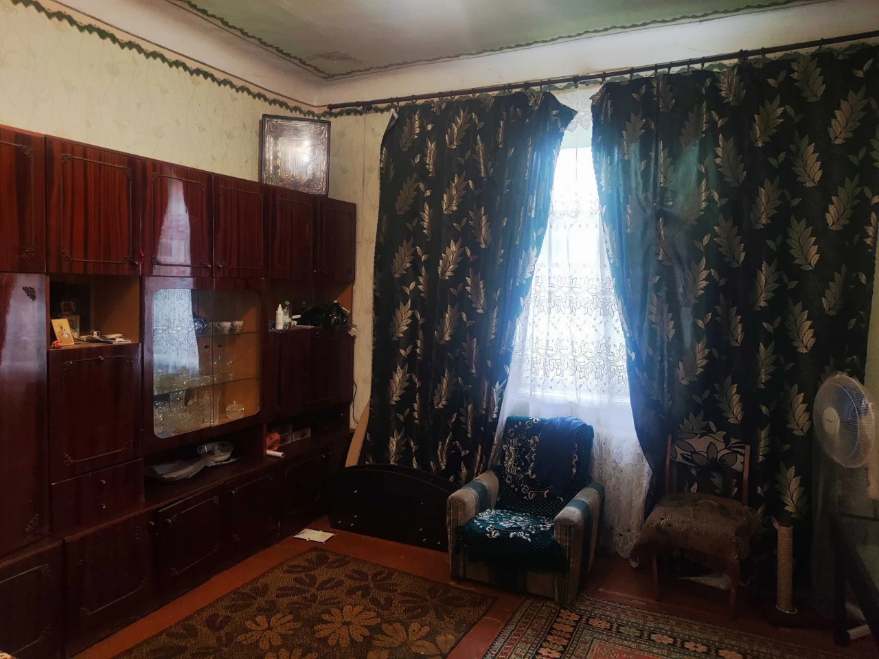 Sale of a 3-room "Stalinka" apartment in Quarter 96
