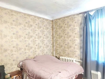 Sale of a 3-room "Stalinka" apartment in Quarter 96