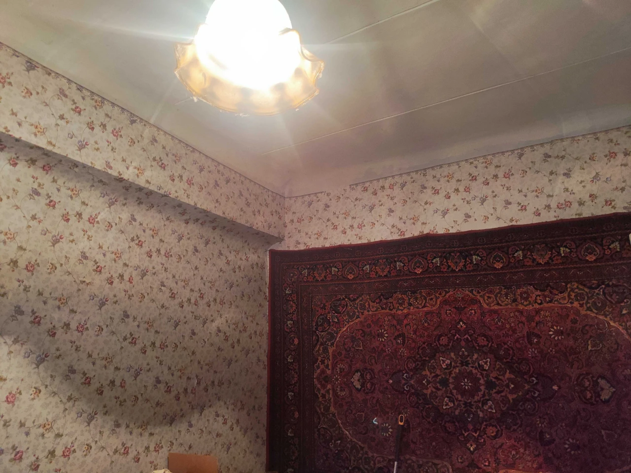 Sale of a 3-room "Stalinka" apartment in Quarter 96